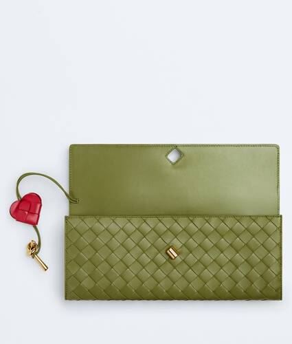 Andiamo Clutch 