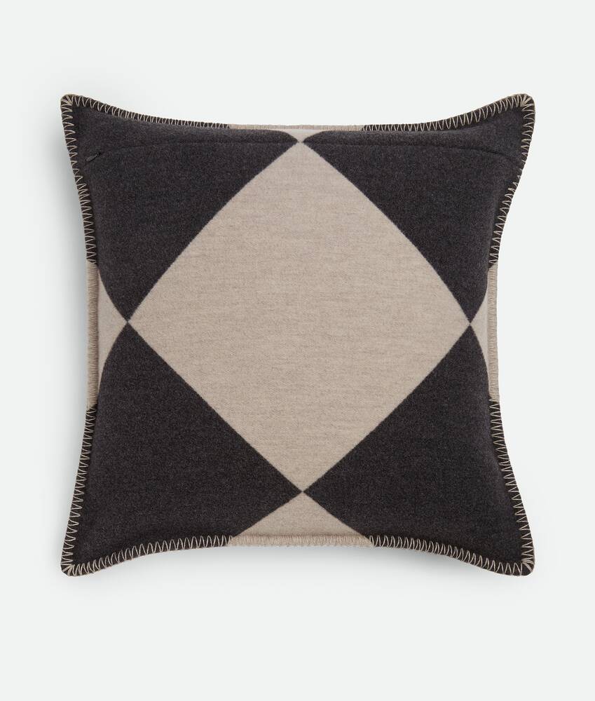 Jacquard Check Cushion in Greige/white Bottega Veneta Japan EN - Image 4