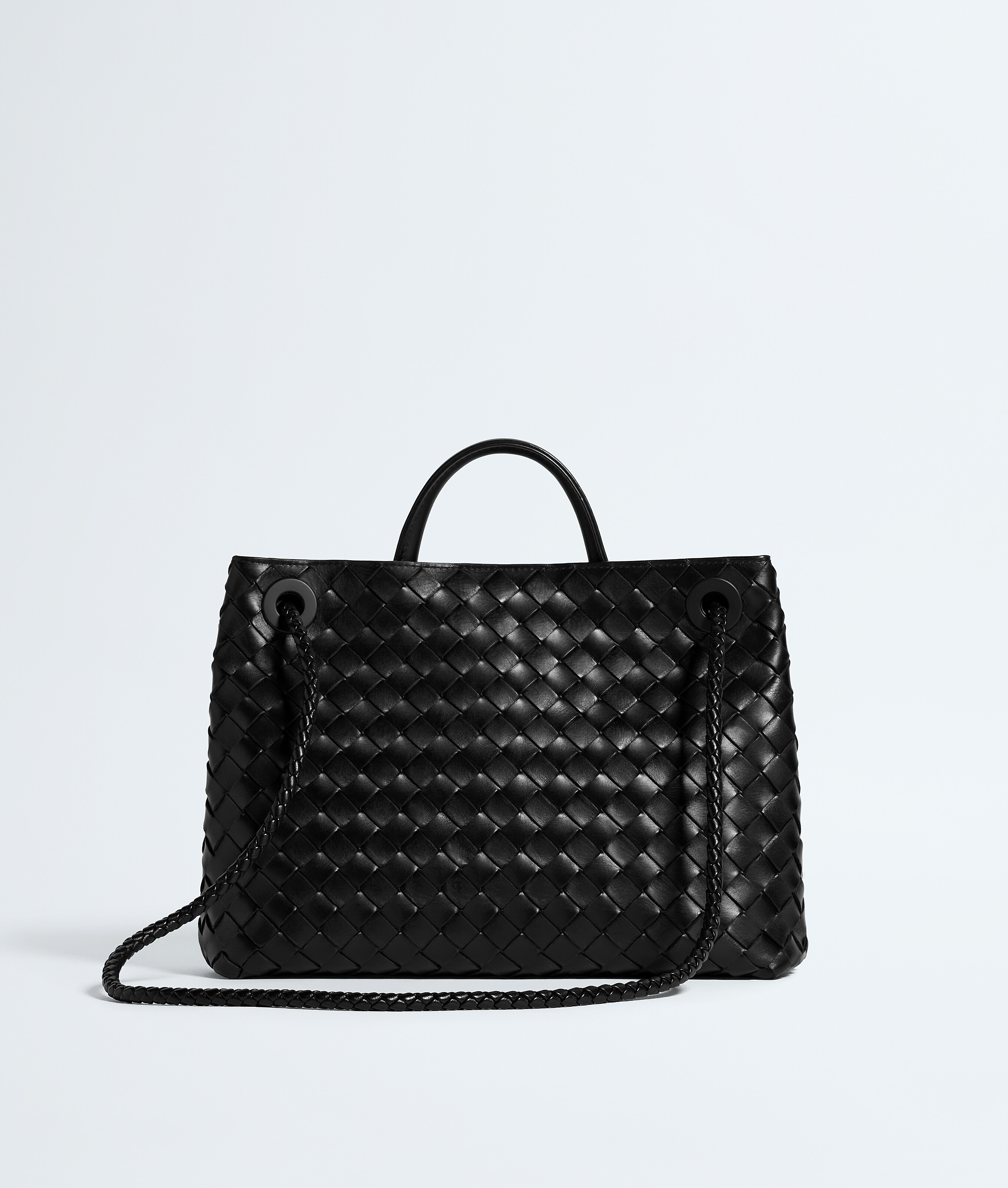 Andiamo da Donna in Black Bottega Veneta Italia IT - Image 5