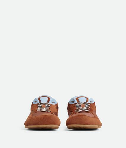 Sneaker Orbit Flash