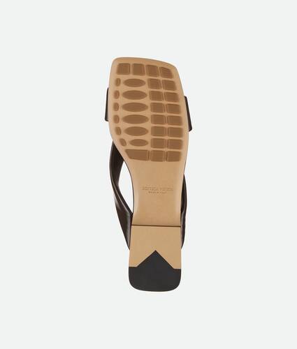 Women's Riva Flat Mule in Fondant Bottega Veneta Austria EN - Image 7