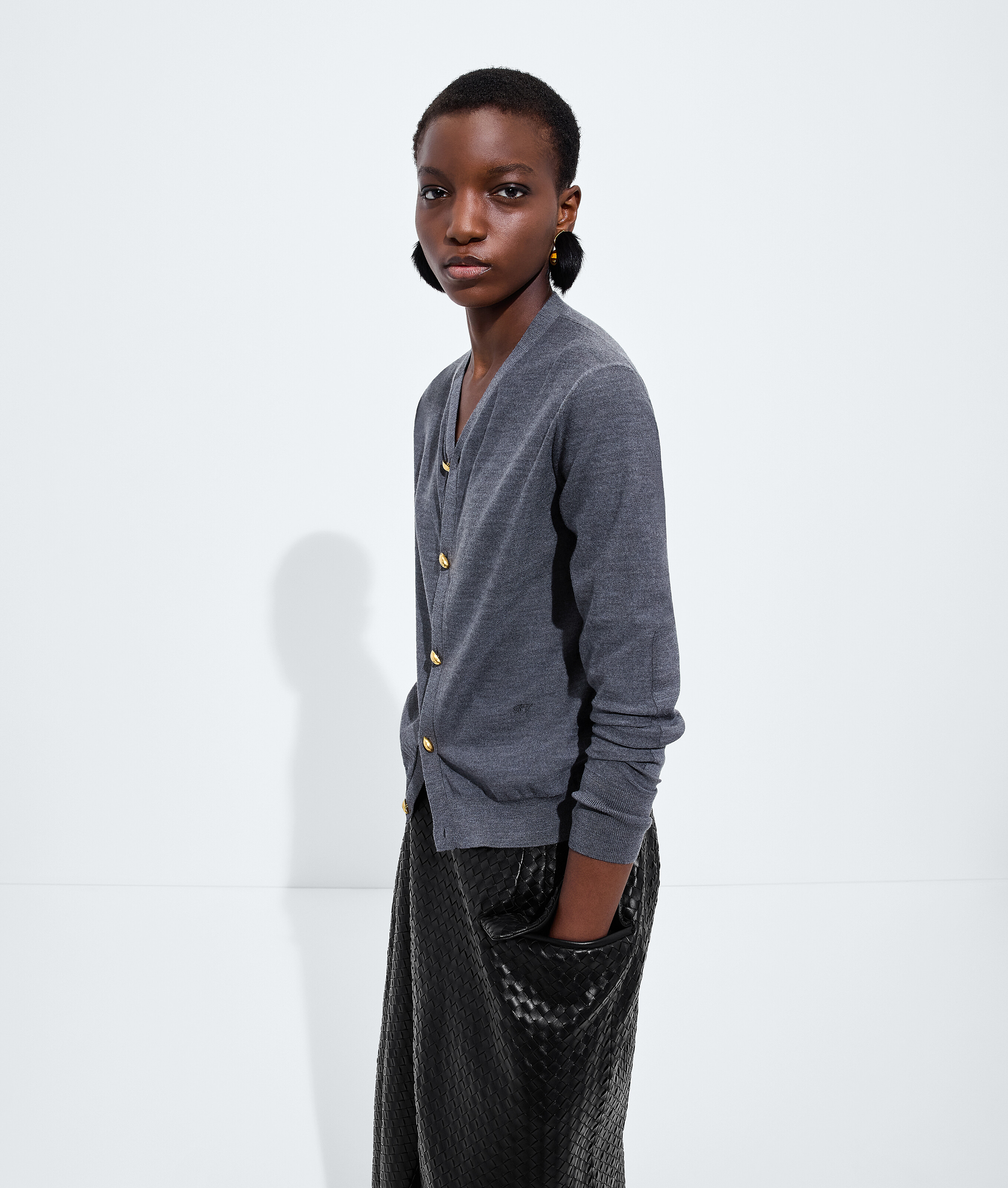 Women's Wool Underpinning Cardigan  in Medium gray melange Bottega Veneta Luxembourg EN - Image 2