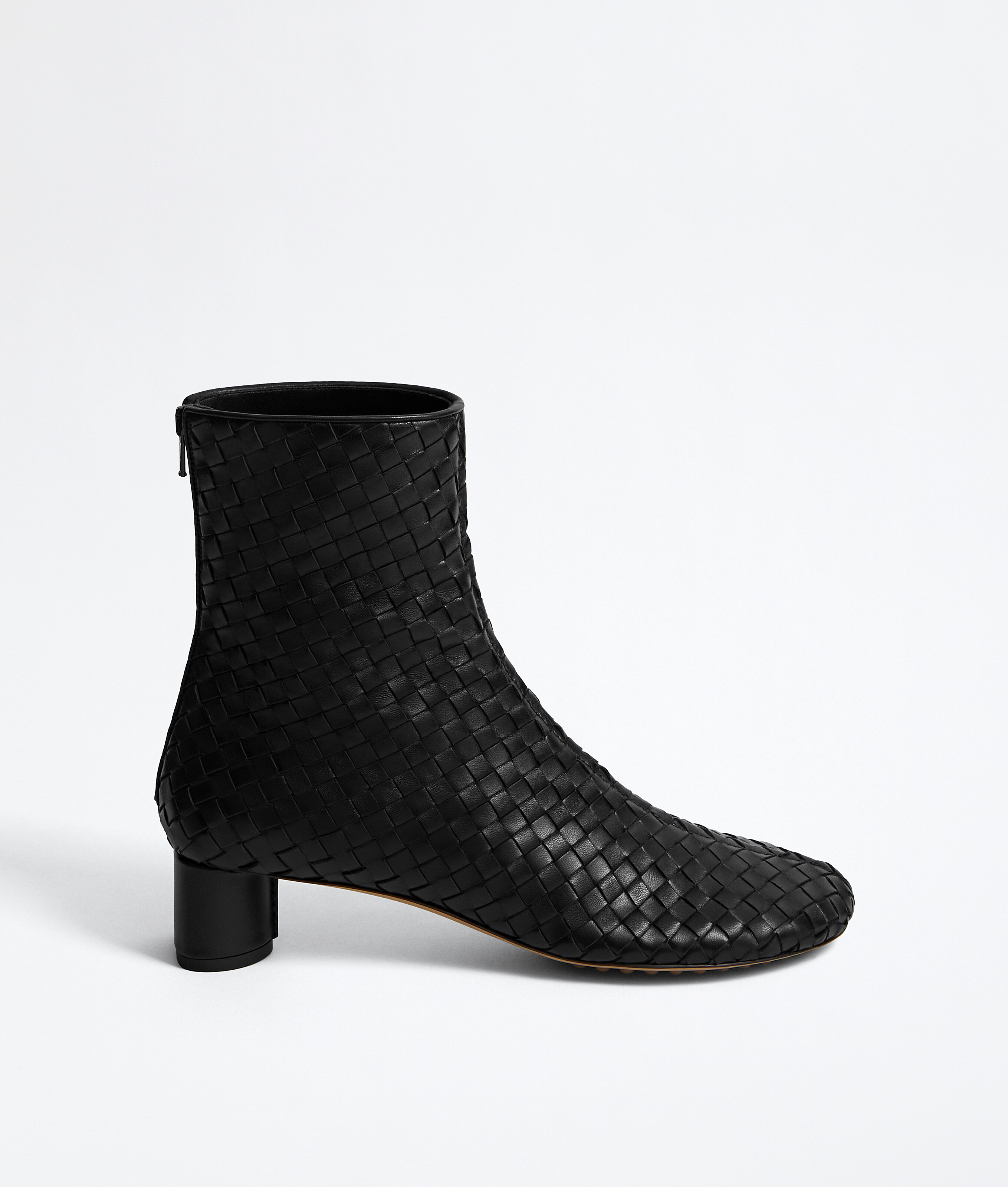 Women's Cherry Ankle Boot in Black Bottega Veneta Luxembourg EN - Image 1
