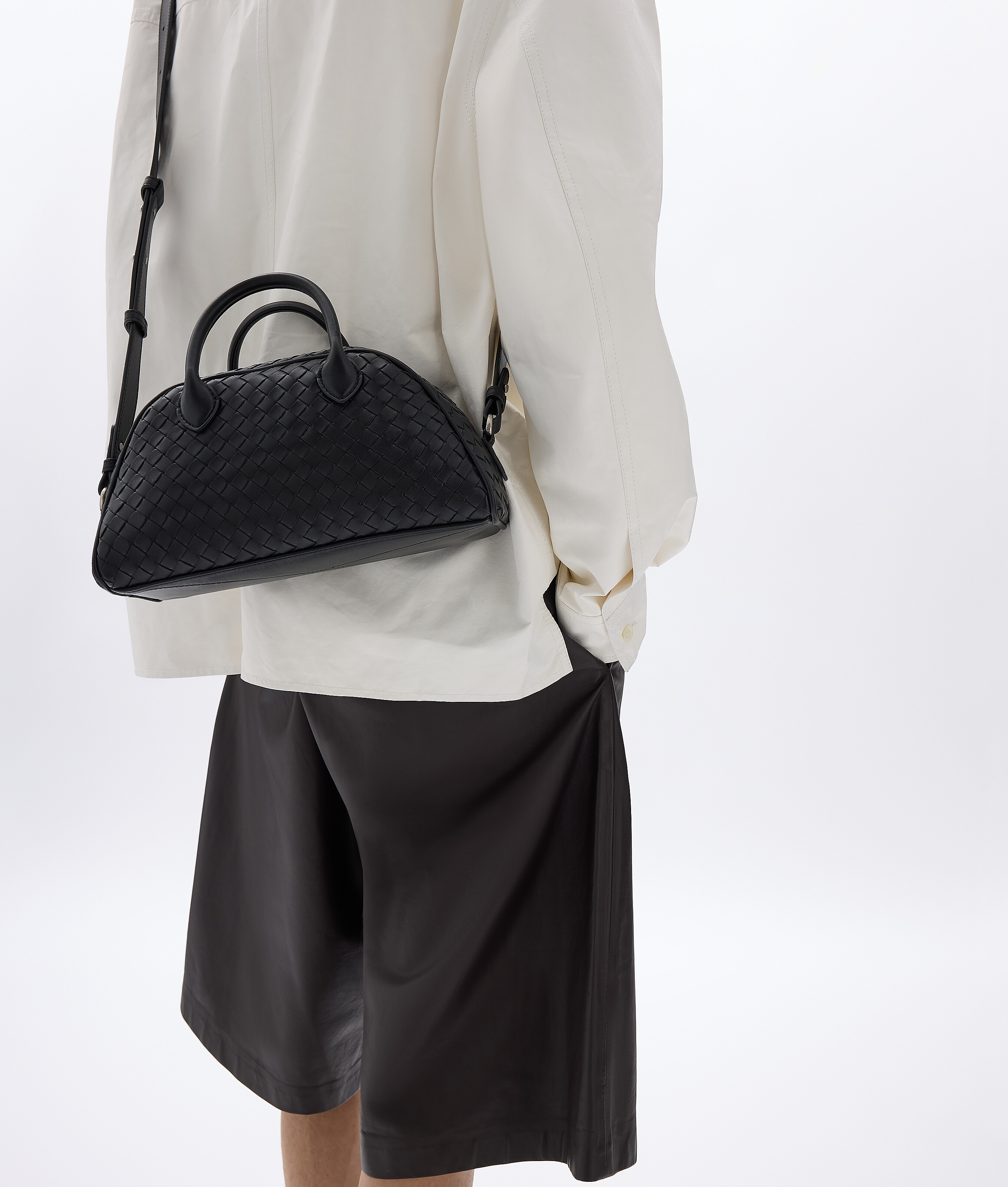 Men's Small Bauletto in Black Bottega Veneta Luxembourg EN - Image 2