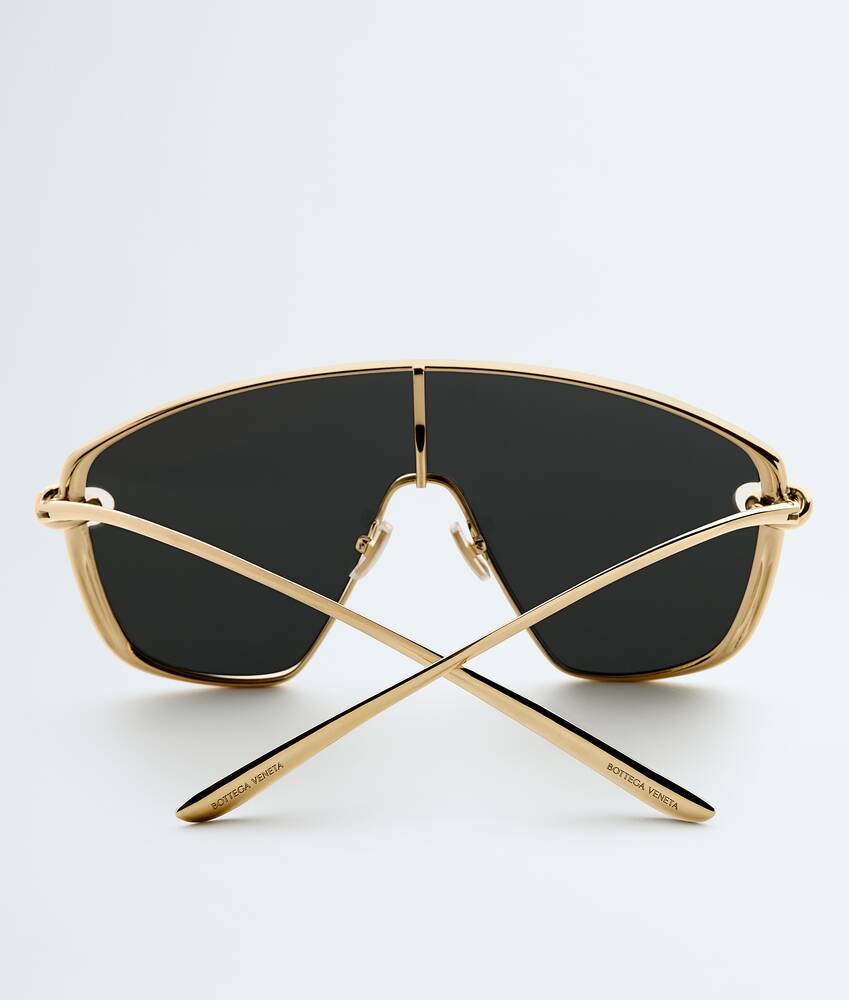 Knot Shield Sunglasses in Gold/smoke Bottega Veneta United Kingdom EN - Image 3