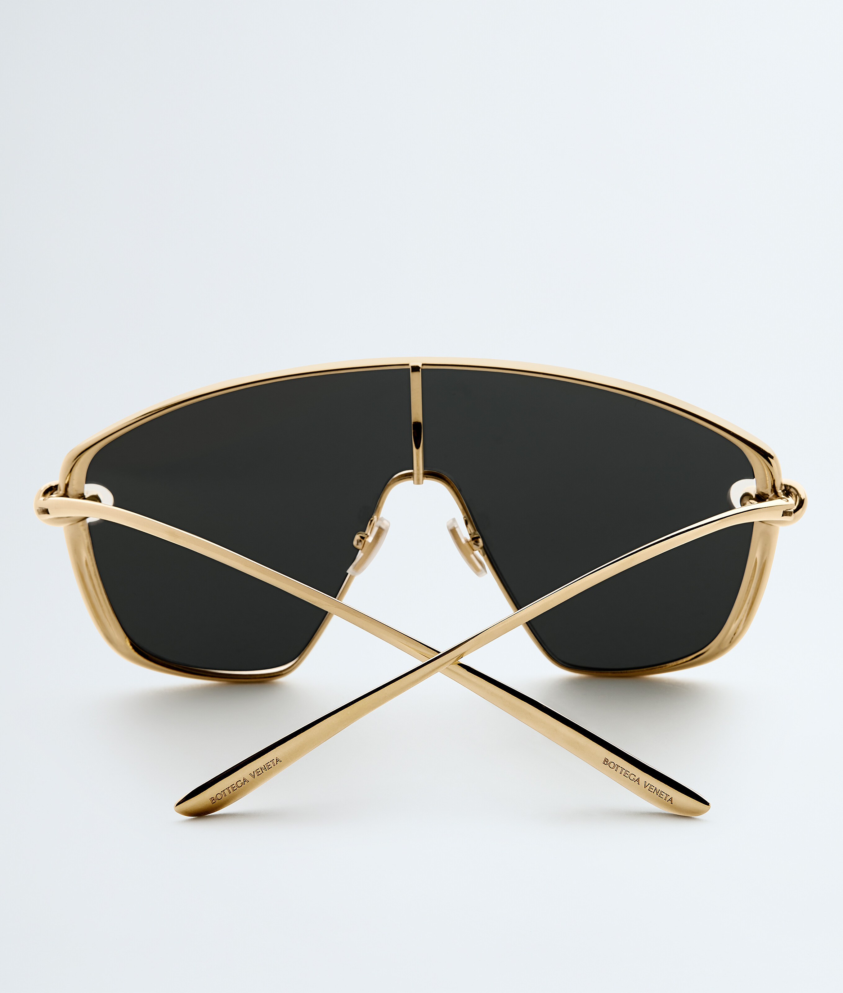 Knot Shield Sunglasses in Gold/smoke Bottega Veneta Luxembourg EN - Image 3