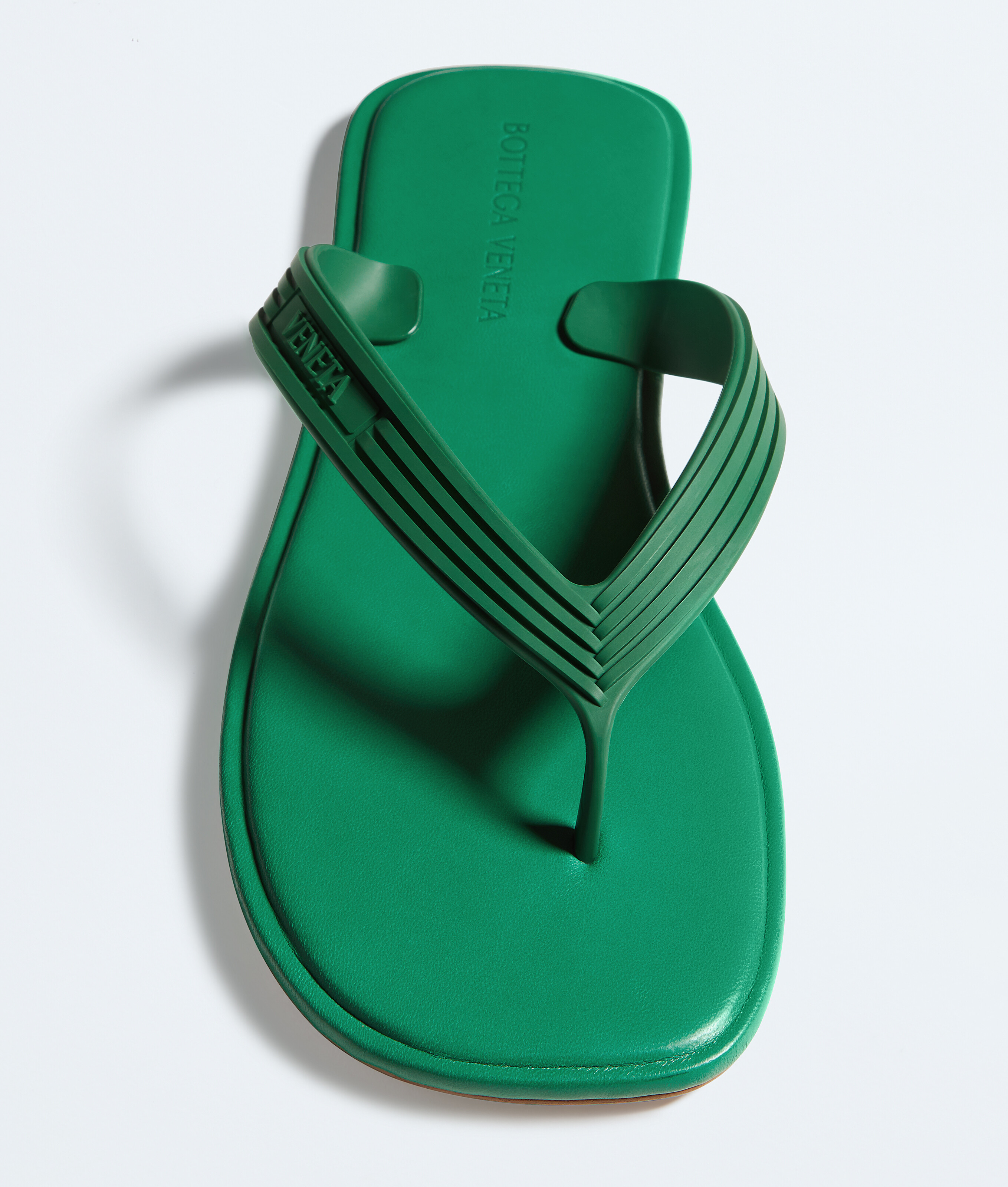 Men's Sampieri Thong in Grass green Bottega Veneta Luxembourg EN - Image 4