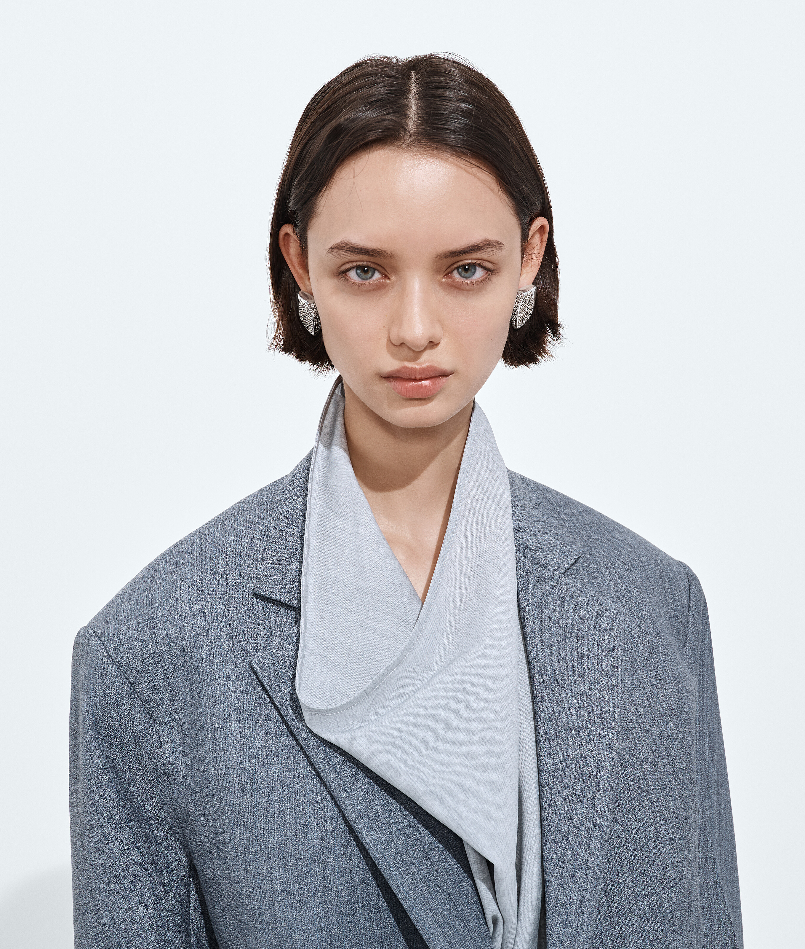Women's Small Prisma Earrings in Vanilla/gold/champ Bottega Veneta Luxembourg EN - Image 2