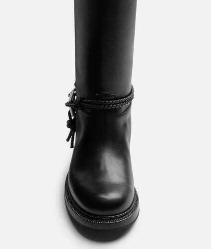 Botte James