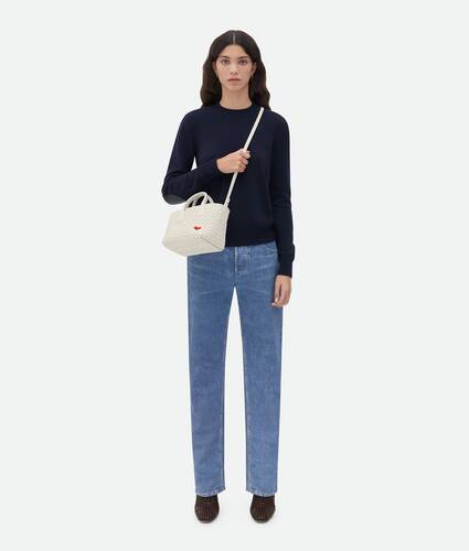 Ela's Mini Cabat em White / Vernis Bottega Veneta Brasil PT - Image 6