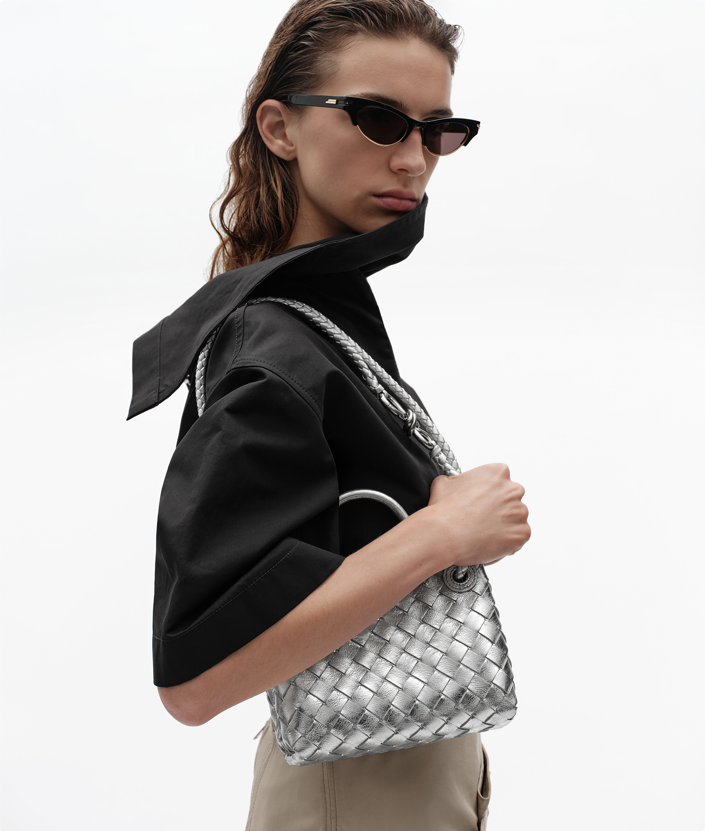 Women's Mini Andiamo in Silver Bottega Veneta Canada EN - Image 2