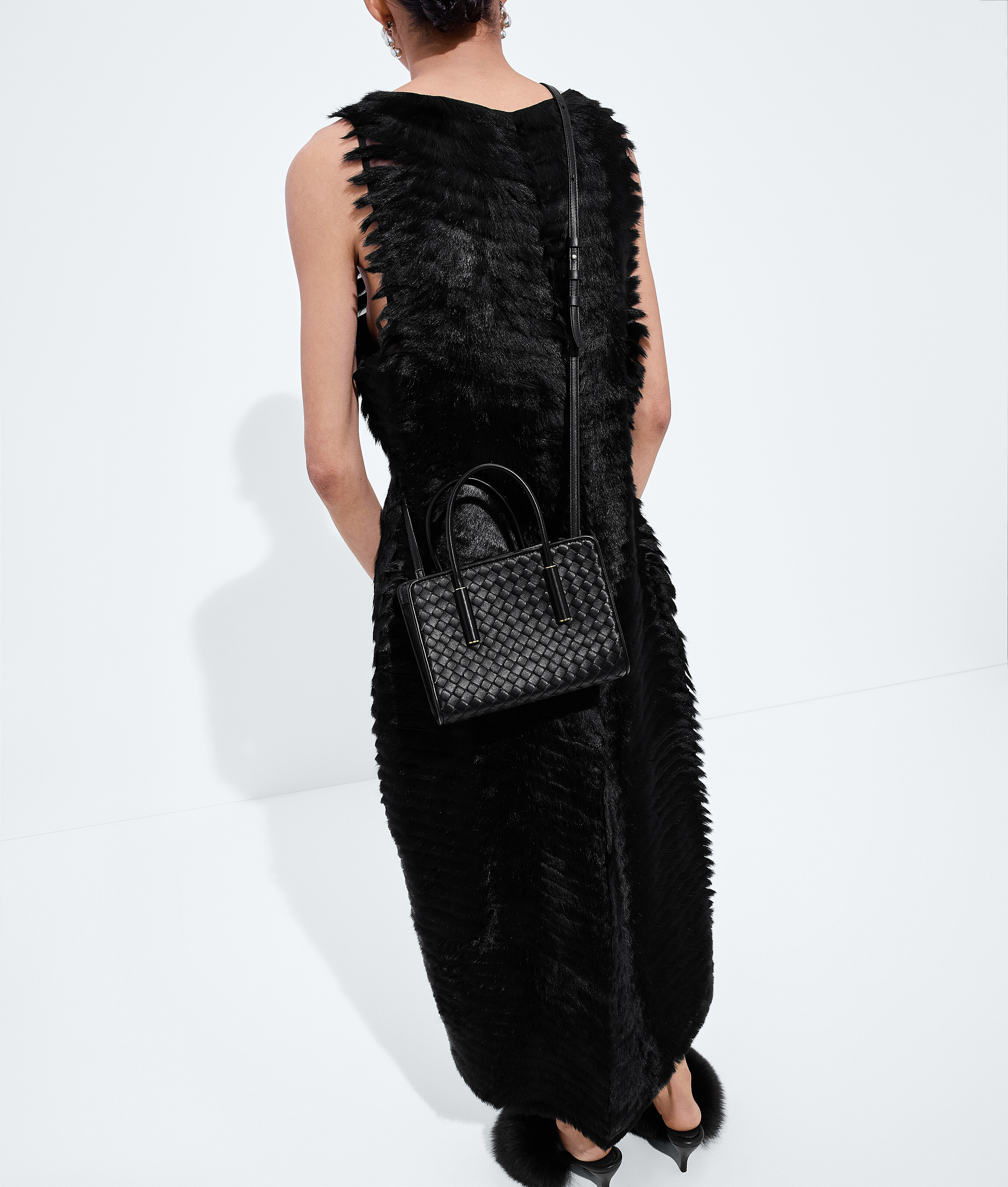 Women's Baby Barbara Tote in Black Bottega Veneta Luxembourg EN - Image 6