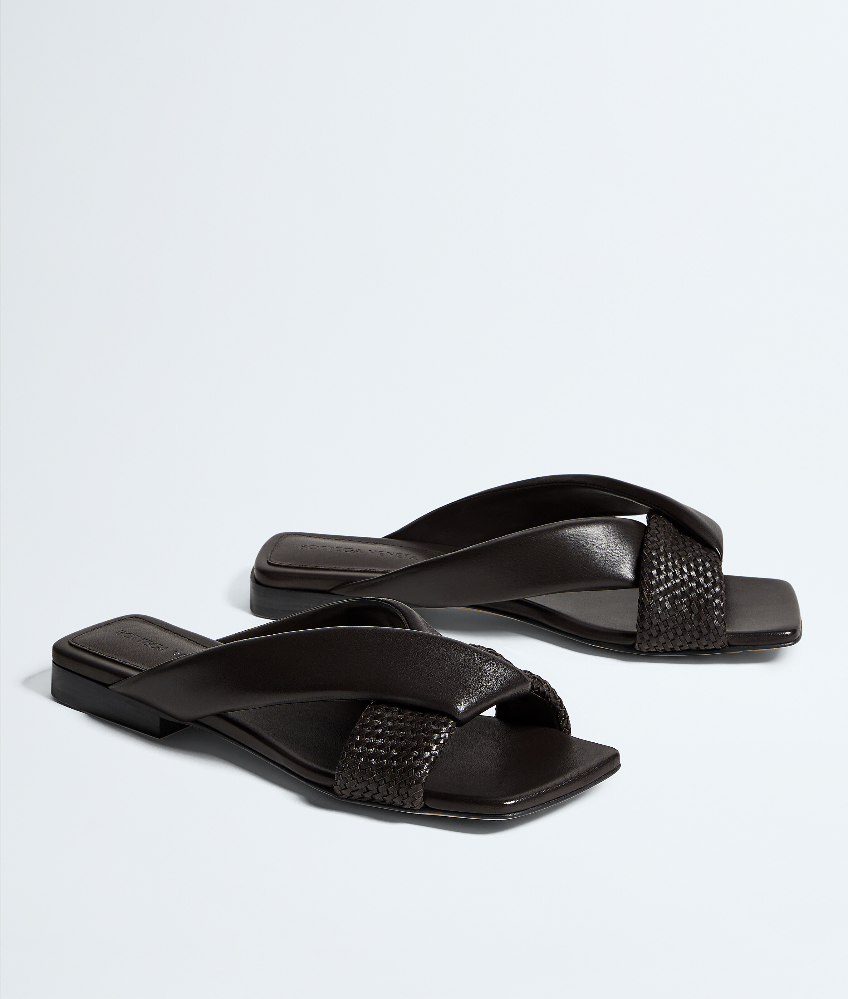 Women's Riva Flat Mule in Espresso Bottega Veneta Estonia EN - Image 3