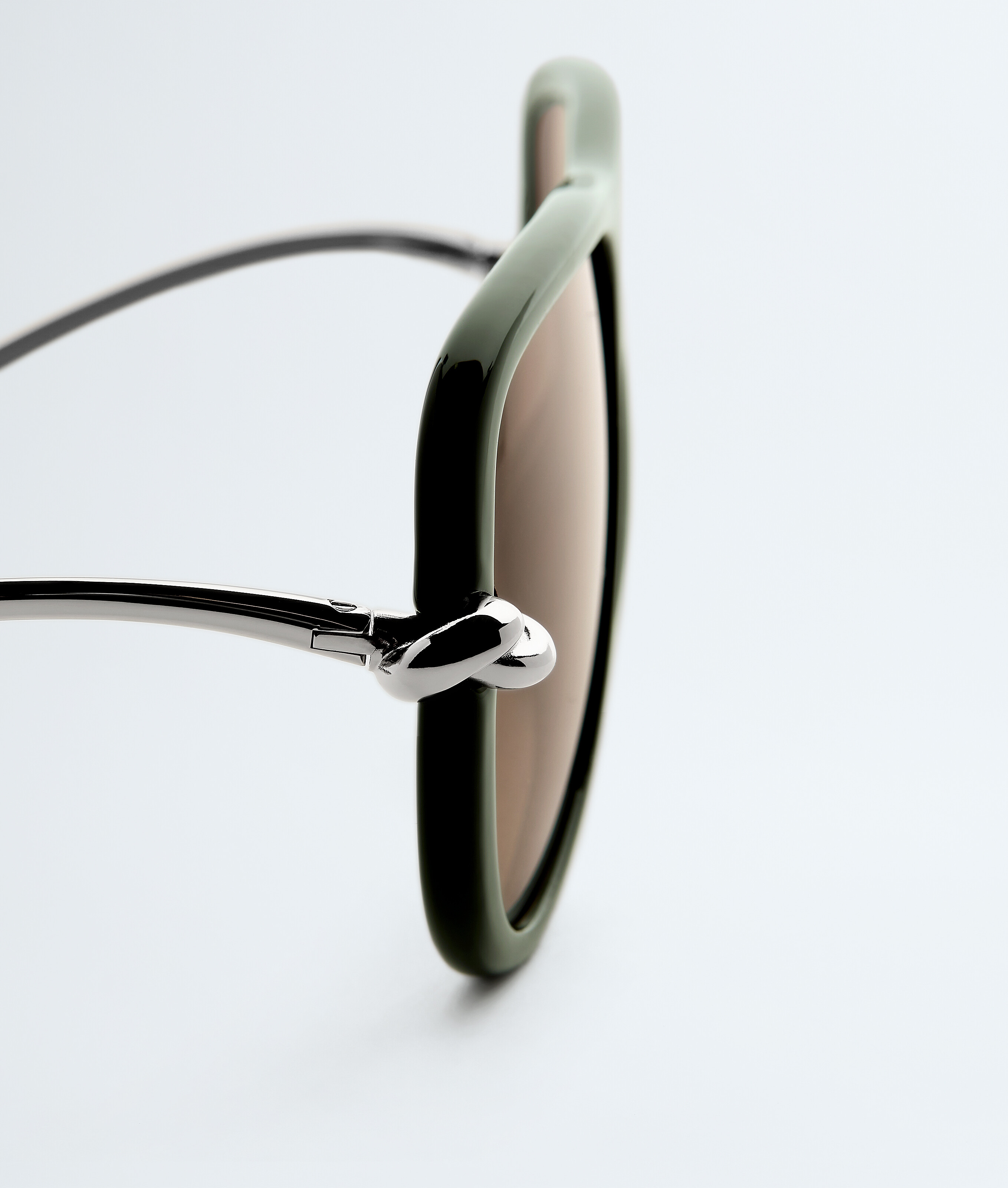 Knot Aviator Sunglasses in Green/brown Bottega Veneta Luxembourg EN - Image 4