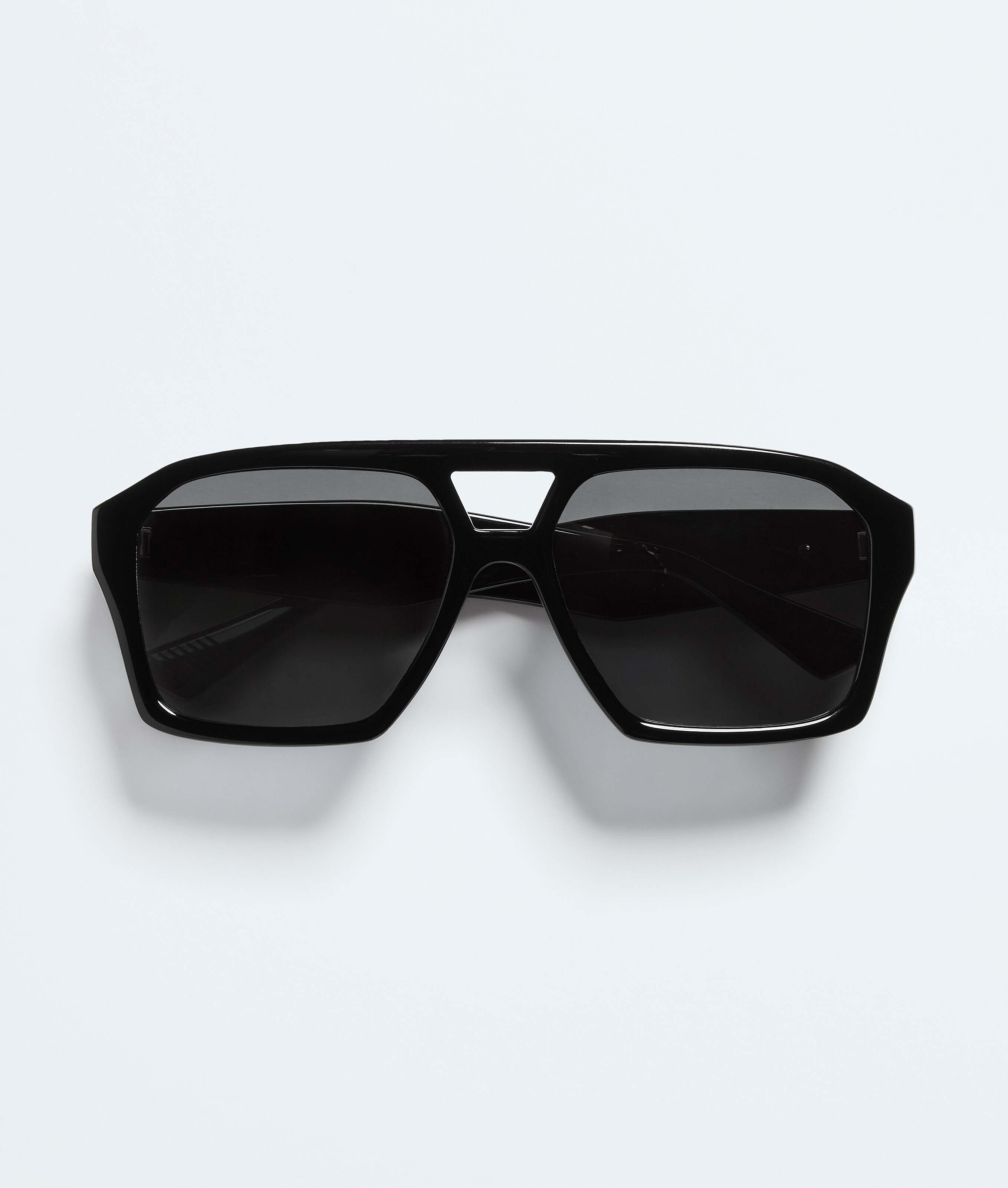 Bottega Veneta Classic Aviator Sunglasses-Black - Unisex
