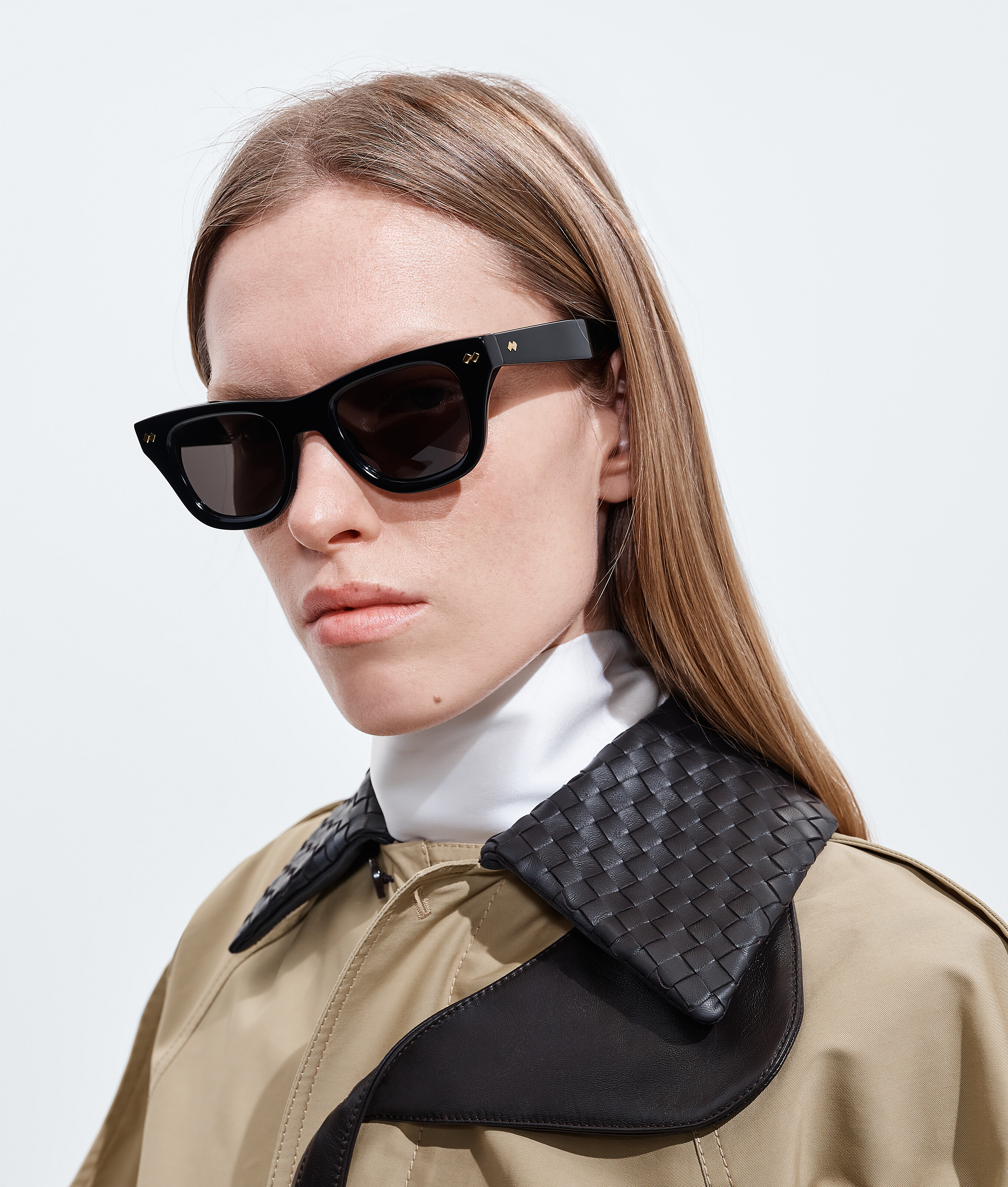 Dizzy Squared Sunglasses in Black/gray Bottega Veneta Germany EN - Image 2
