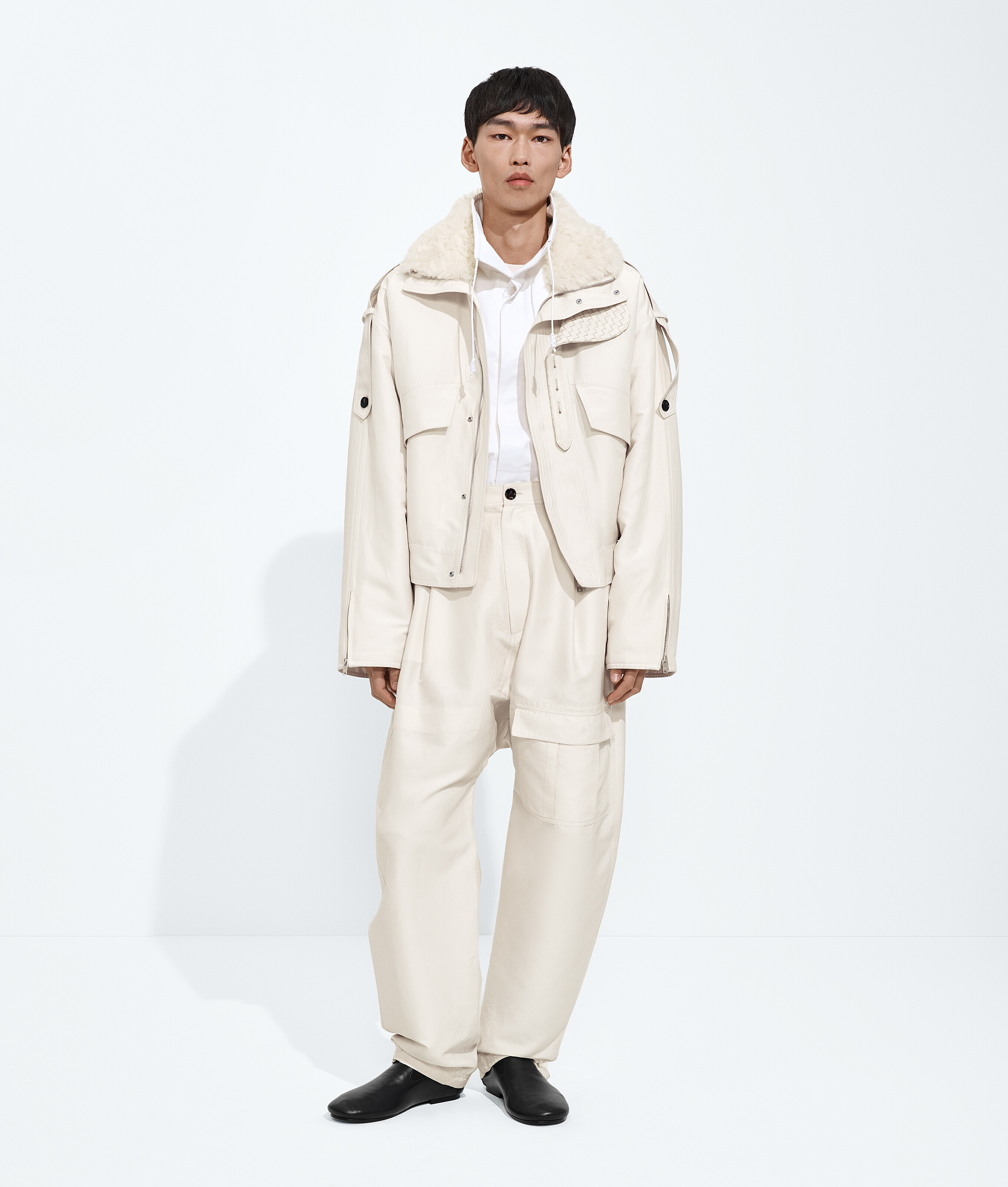 Men's Cotton And Silk Pants in Parchment Bottega Veneta Finland EN - Image 2