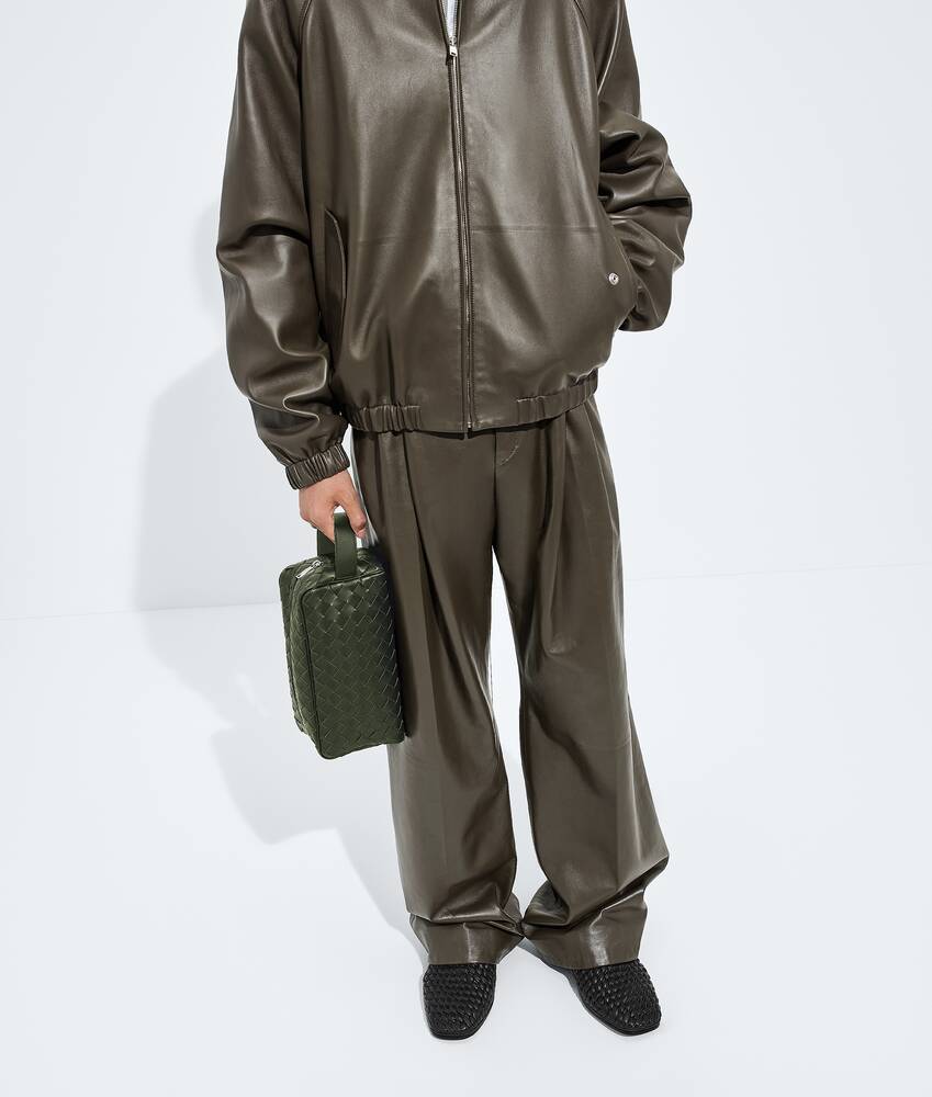 Men's Intrecciato Travel Pouch in Green tweed/mineral Bottega Veneta United Arab Emirates EN - Image 2