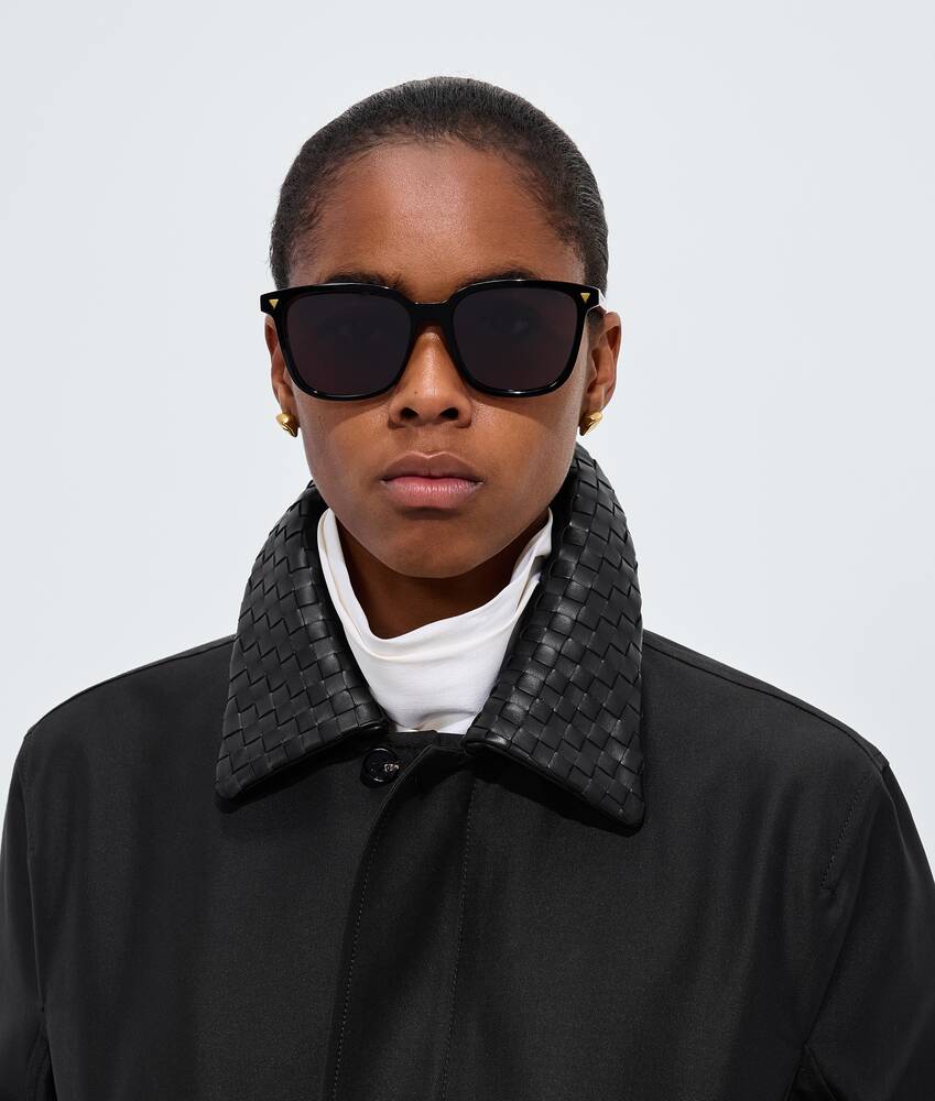 Soft Eckige Sonnenbrille Aus Recyceltem Azetat in Black / Grey Bottega Veneta Deutschland DE - Image 2
