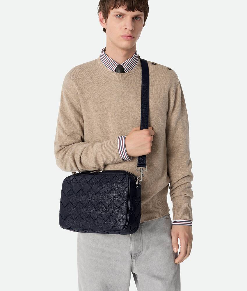 Exibir uma versão grande da imagem do produto 2 - Camera bag Intrecciato