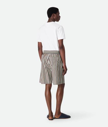 Men's Stripe Cotton And Linen Shorts in Cloud/fondant/lava Bottega Veneta Brazil EN - Image 3
