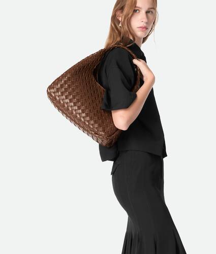 美品✨BOTTEGA VENETA ショルダーバッグ　ブラウン　オールレザー BOTTEGA VENETA（ショルダーバッグ ・ ブラウン/茶色系）の