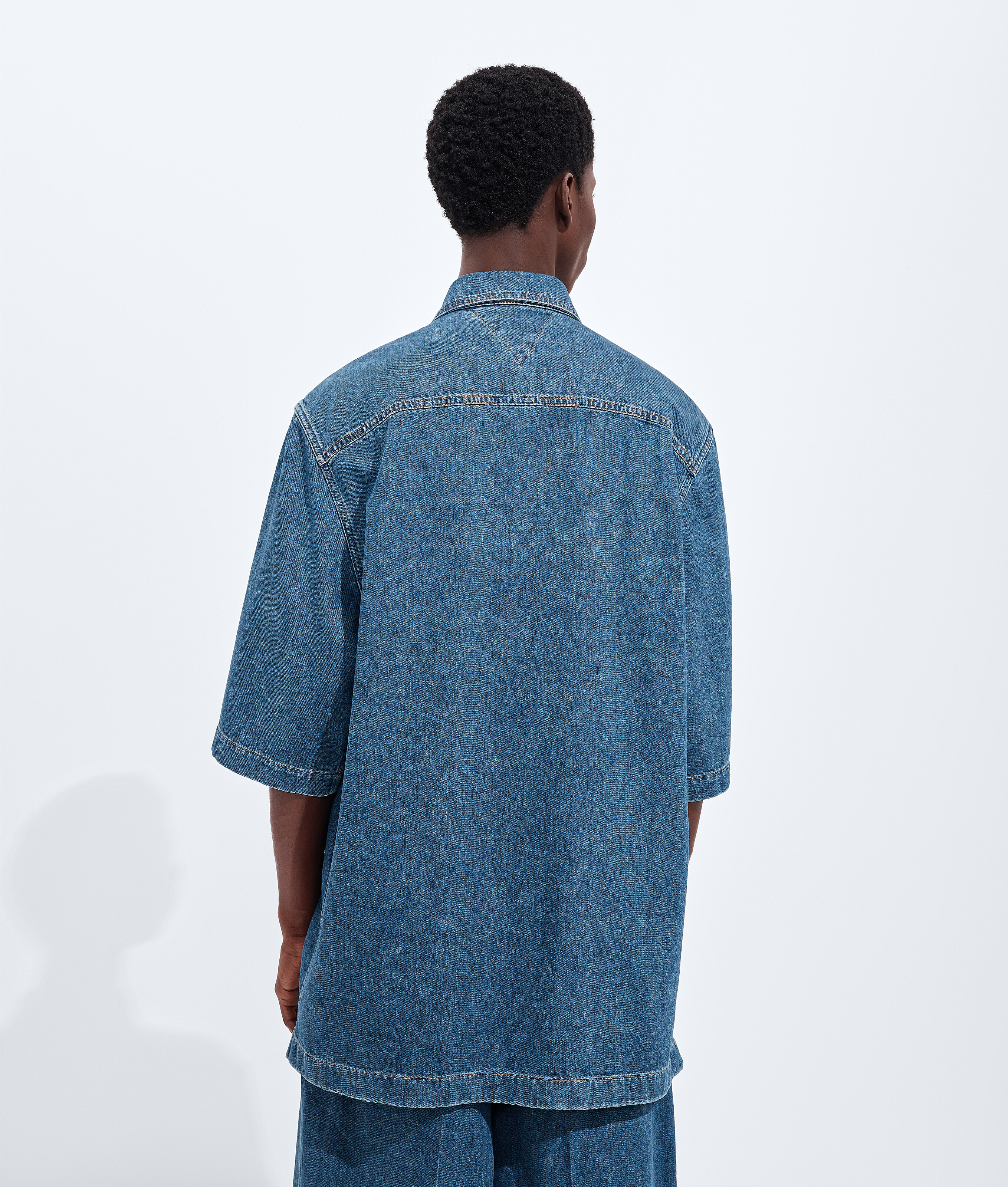 Men's Atlantic Blue Denim Shirt in Mid blue Bottega Veneta Zimbabwe EN - Image 3