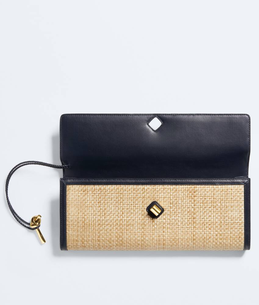 Women's Andiamo Clutch in Natural/midnight Bottega Veneta Germany EN - Image 3
