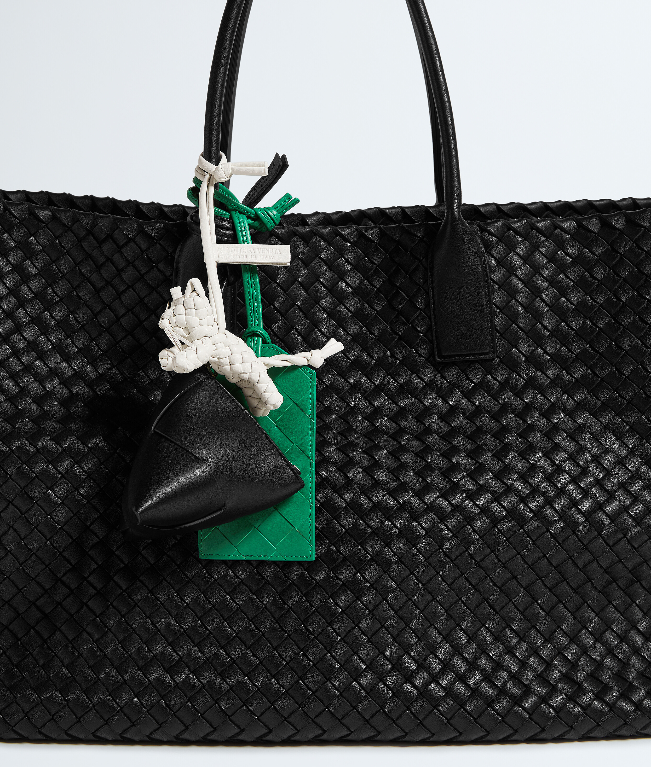 Cat Charm in White Bottega Veneta Luxembourg EN - Image 3