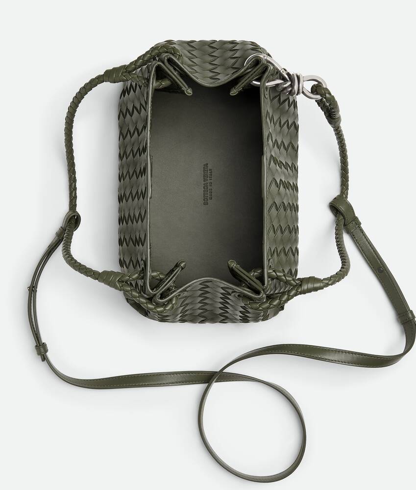 Display a large version of the product image 3 - Parachute