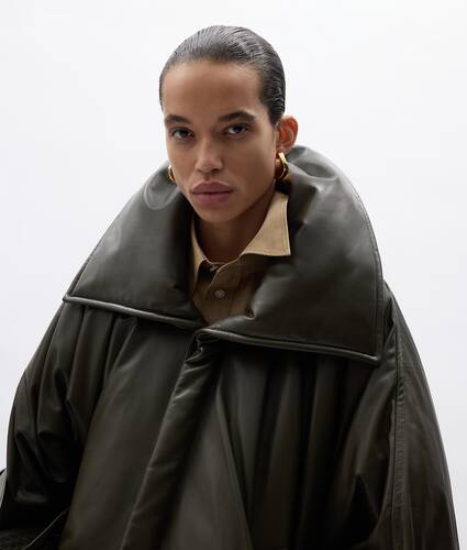 &bull; Piumino in pelle lucida da Donna in Pine forest Bottega Veneta Italia IT - Image 2