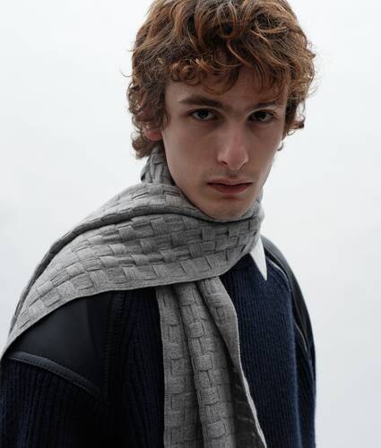 Sciarpa Intrecciato in cashmere da Uomo in Sterling melange Bottega Veneta Italia IT - Image 2