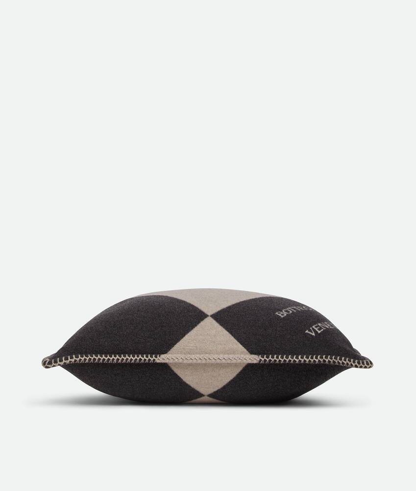 Jacquard Check Cushion in Greige/white Bottega Veneta Japan EN - Image 3
