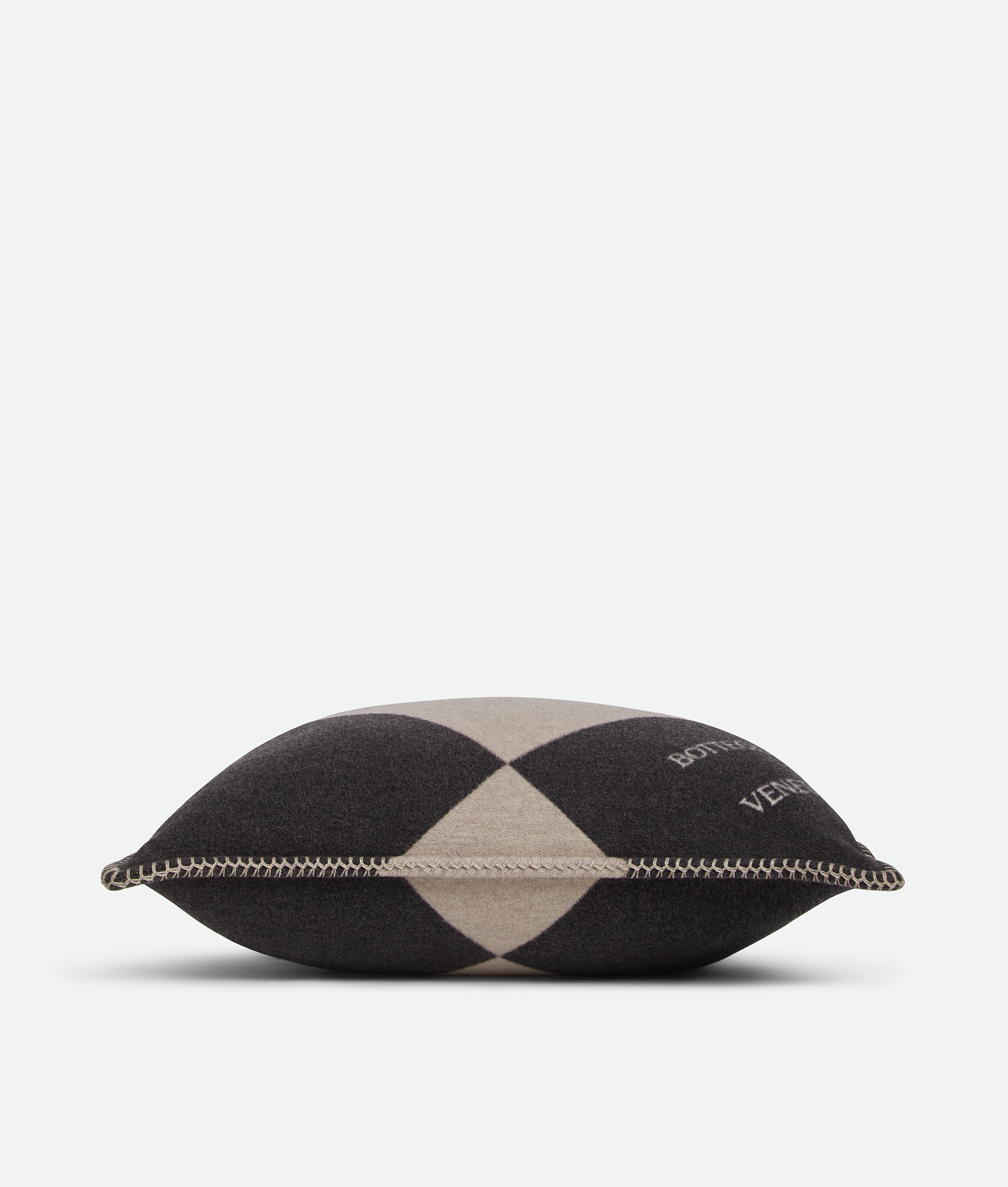 Jacquard Check Cushion in Greige/white Bottega Veneta Luxembourg EN - Image 3