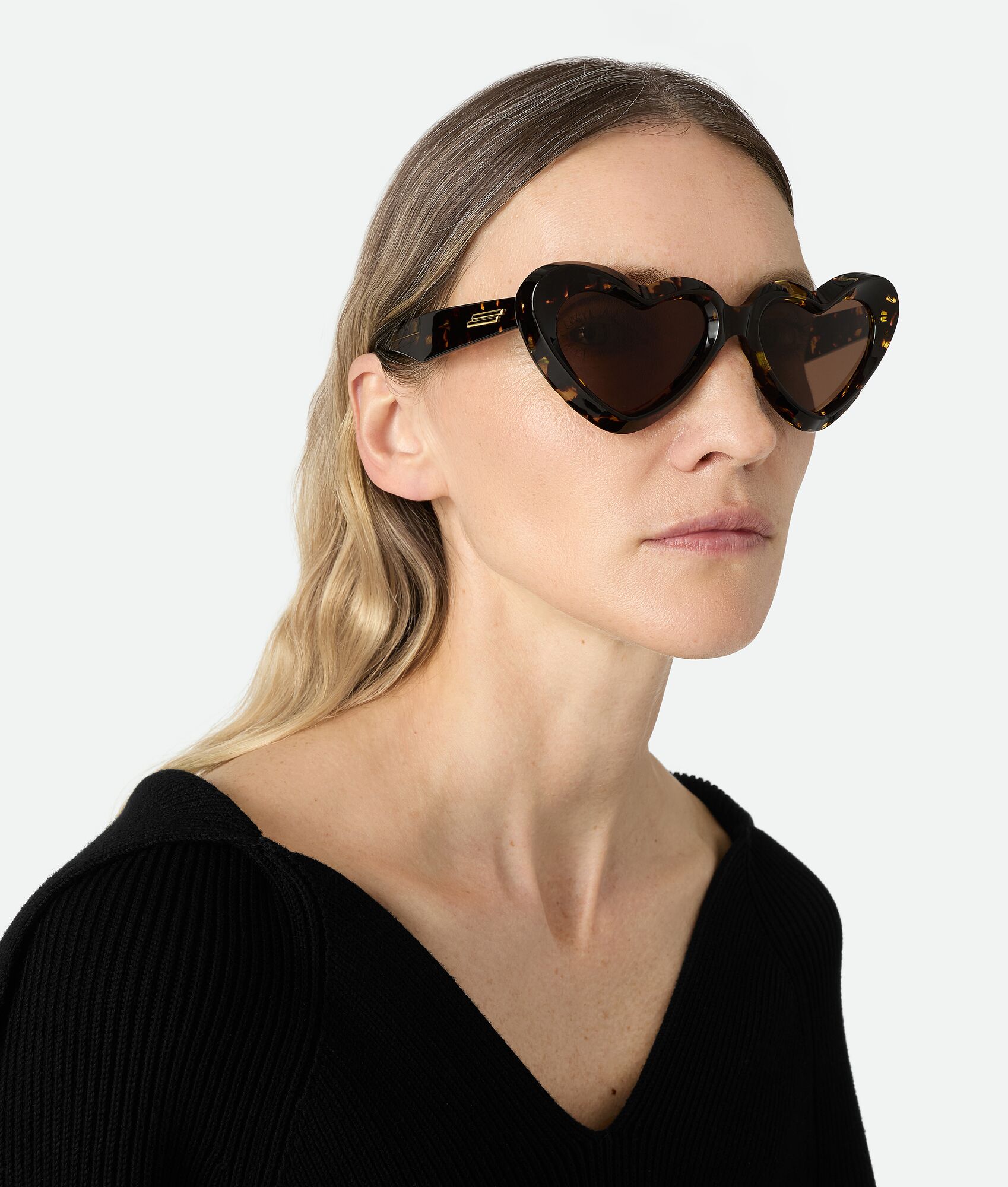 Occhiali da sole donna: modelli di punta per l'autunno/inverno 2025 106 841213V2Q302819 B