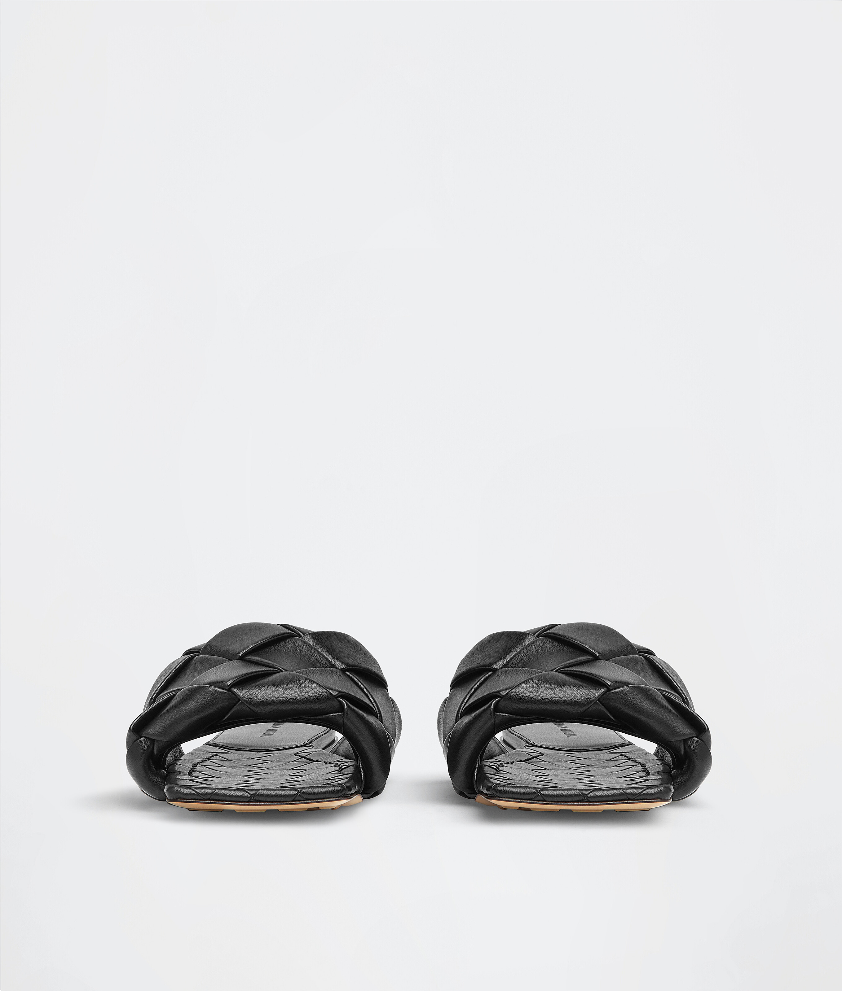 Bottega Veneta Opaque Weave Parco Flat Sandals For Women In Black