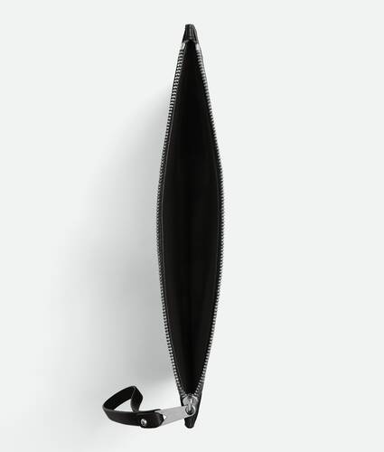 Men's Intrecciato Pouch in Black Bottega Veneta Switzerland EN - Image 2