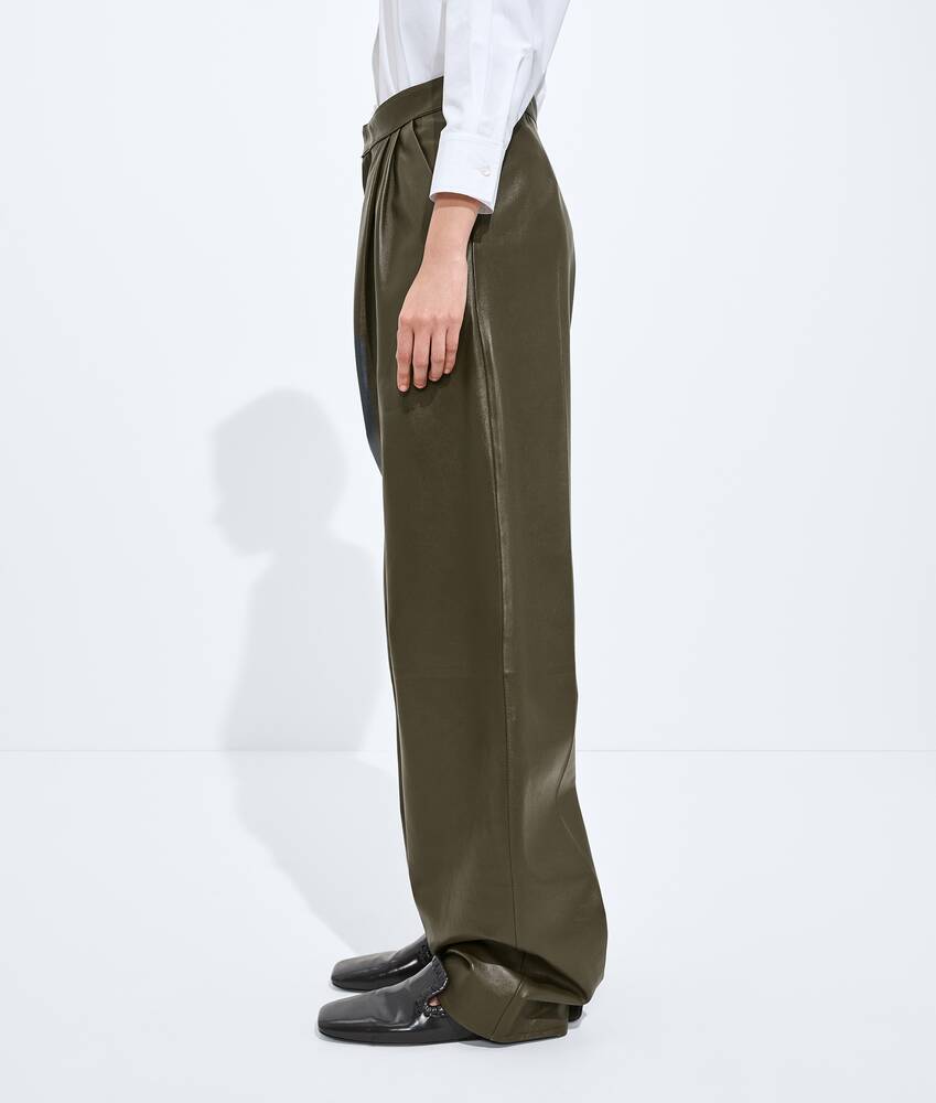 Pantalones de piel brillante para Mujer en Wader green Bottega Veneta Espa&ntilde;a ES - Image 2