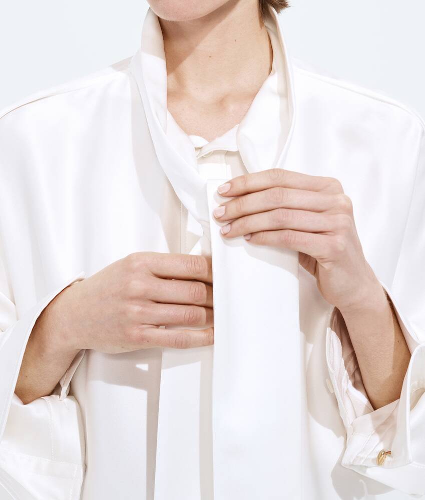 Display a large version of the product image 4 - Fluid Silk Satin Shirt