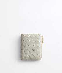 Silica gray