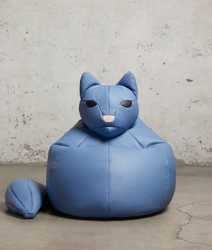 Display a large version of the product image 2 - Medium Cat Pouf