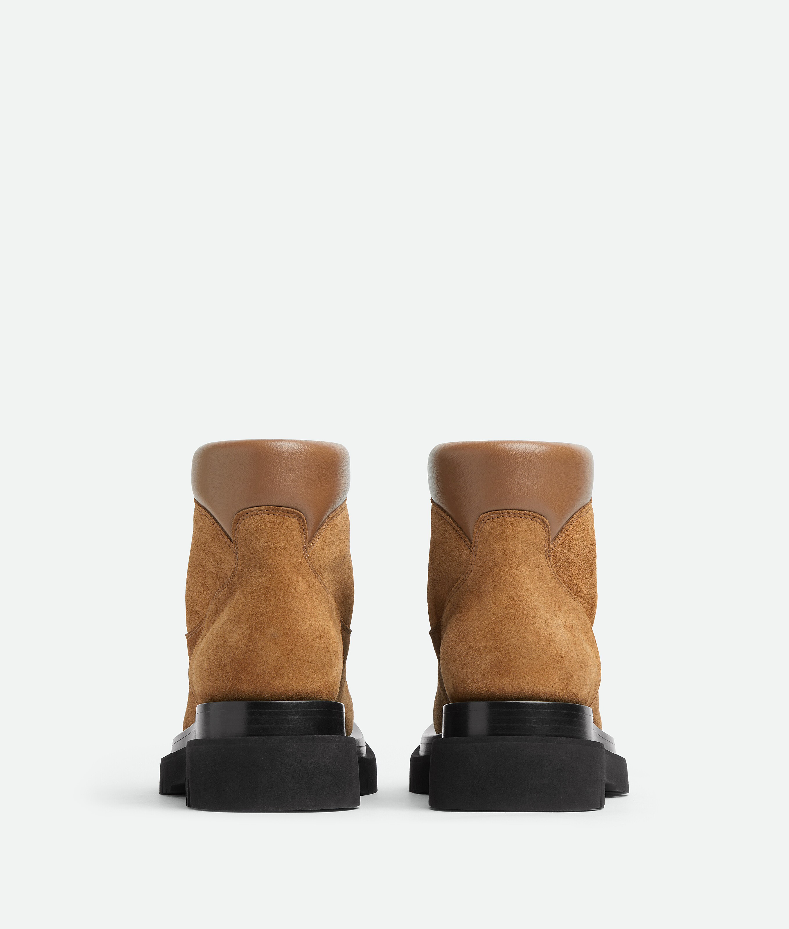 Bottega Veneta Bottine De Randonnée Lug In Brown