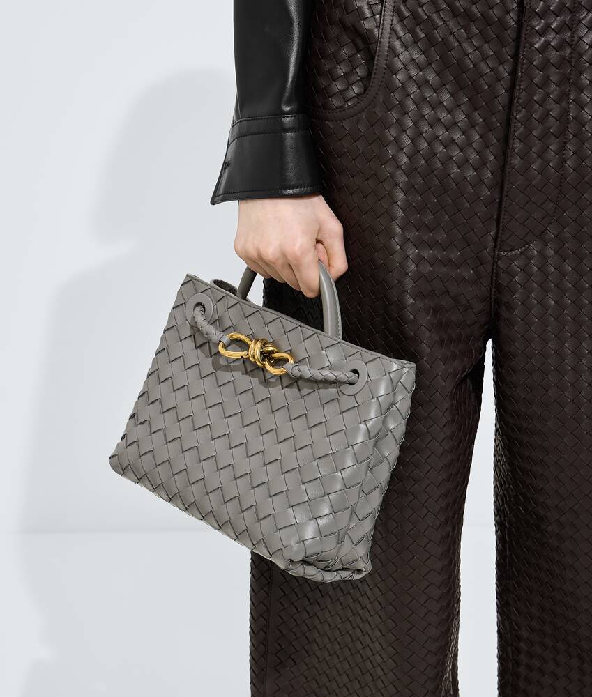 Women's Small Andiamo in Basalt Bottega Veneta Netherlands EN - Image 7