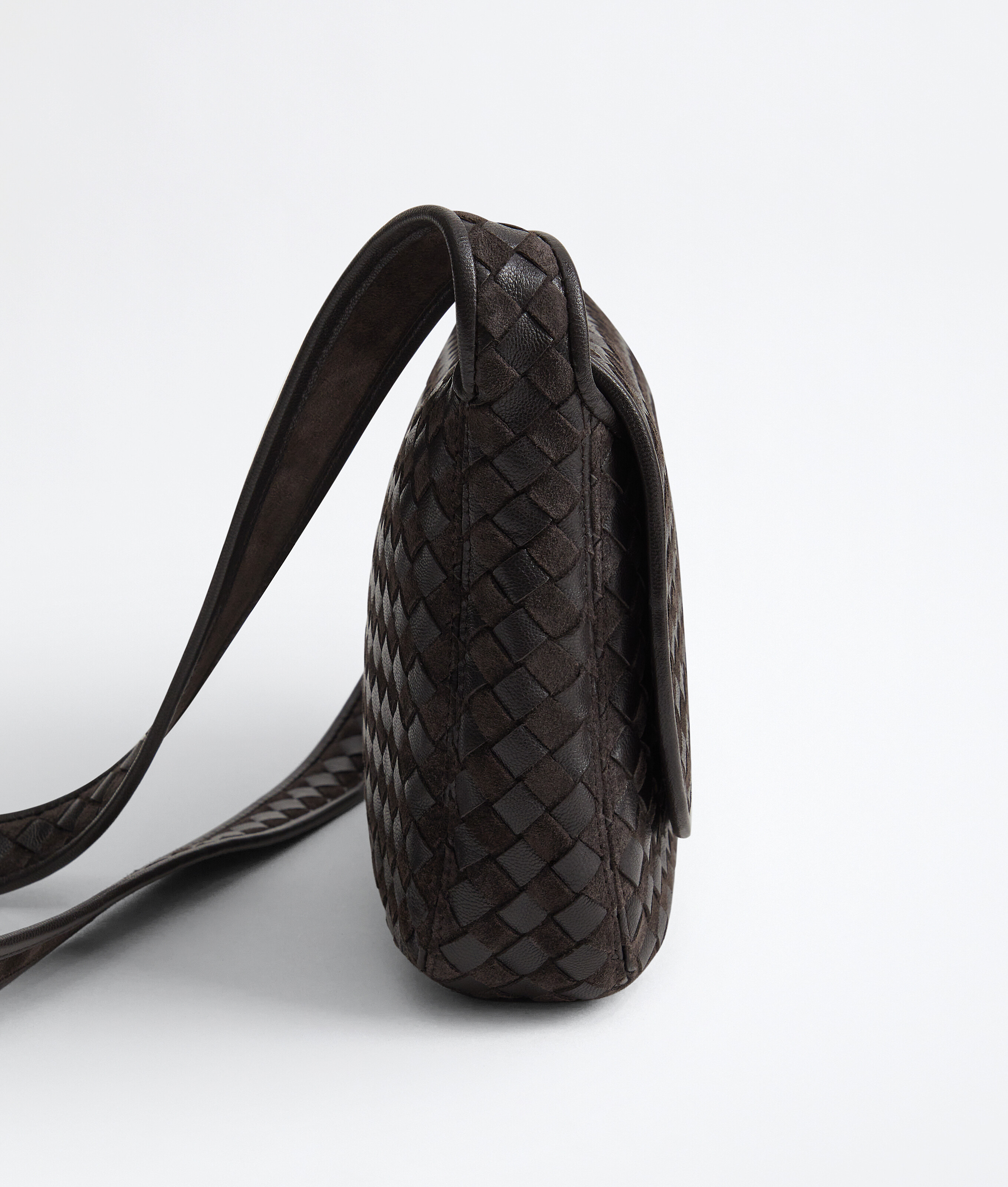 Men's Veneto Messenger  in Espresso Bottega Veneta France EN - Image 3