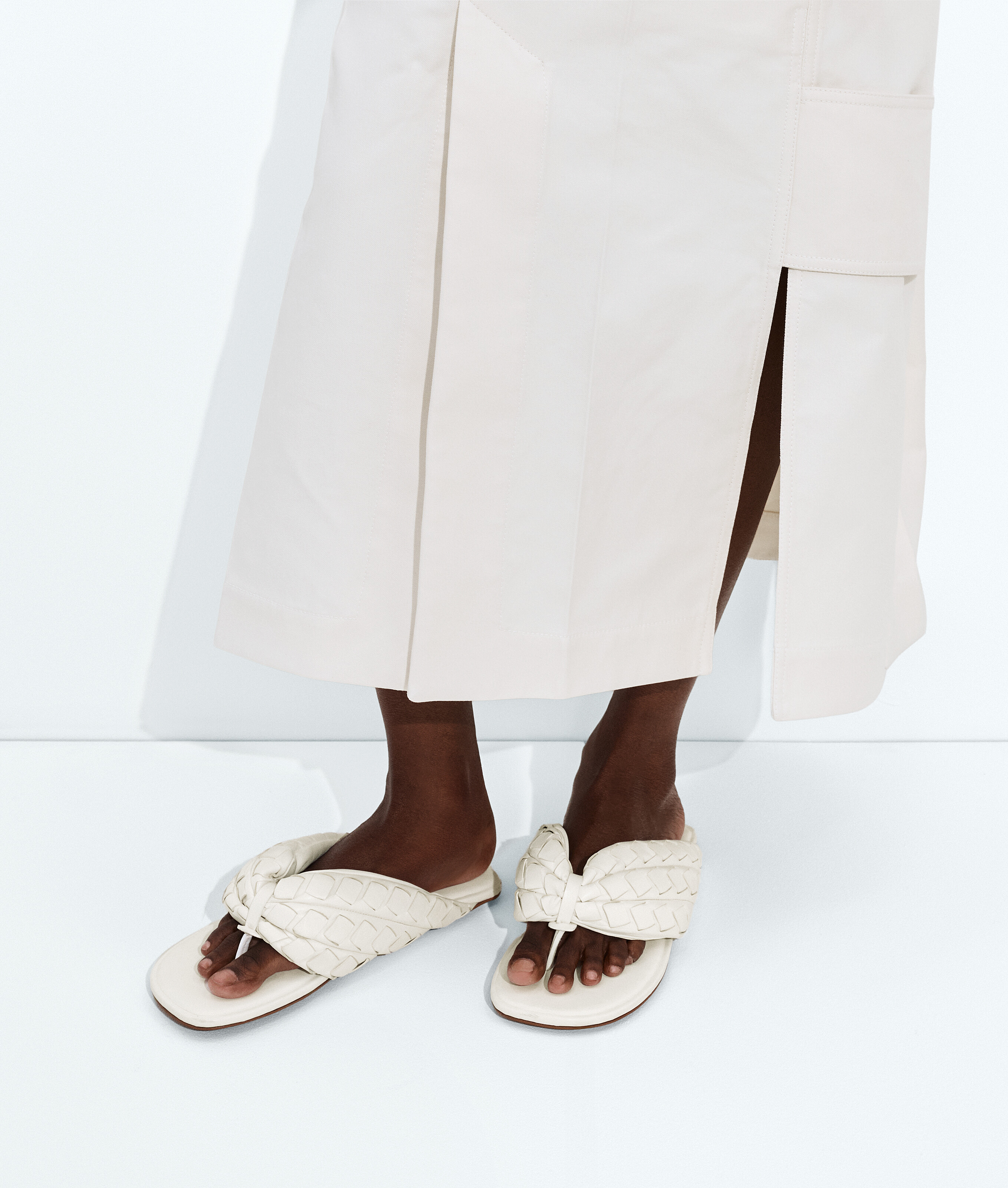 Bottega Veneta Salsa Flat Thong In Multi