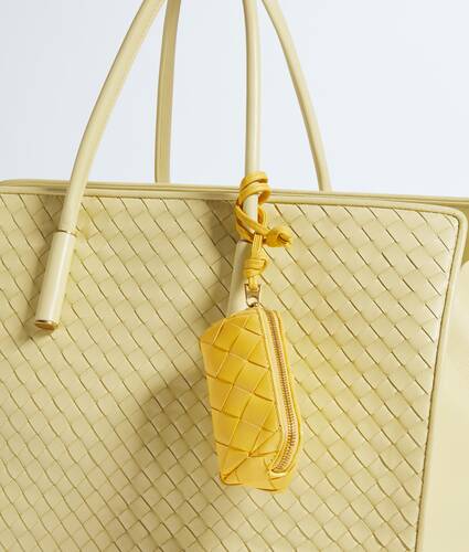 Women's Intrecciato Micro Pouch in Taxi Bottega Veneta United States EN - Image 2