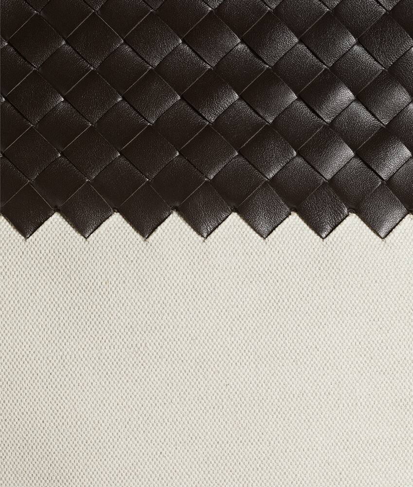 Men's Small Intrecciato Zipped Tote in Natural/fondant Bottega Veneta Malta EN - Image 6
