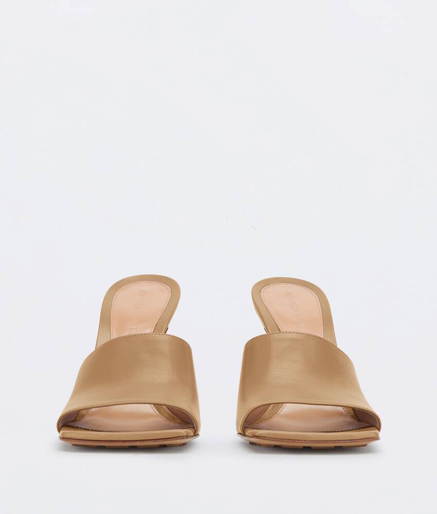 Women's Stretch Mule in Saddle Bottega Veneta Mexico EN - Image 2