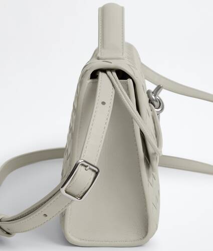 Women's Andiamo Clutch 25 in Silica gray Bottega Veneta Hong Kong SAR China EN - Image 3