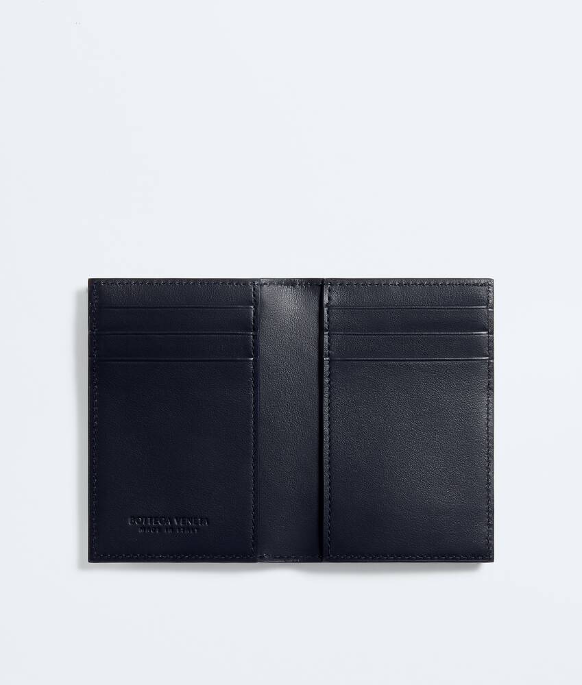 Display a large version of the product image 2 - Intrecciato Flap Card Case